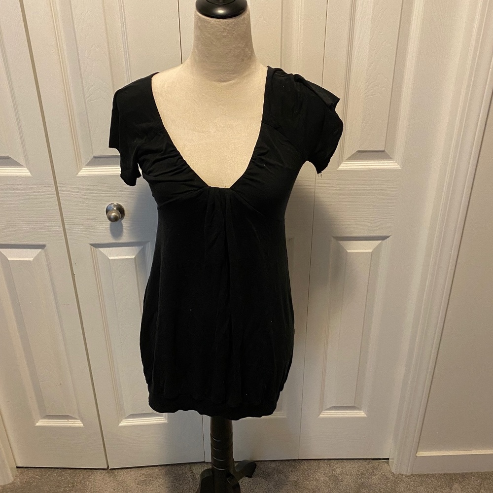 Women’s Size M Wilfred top